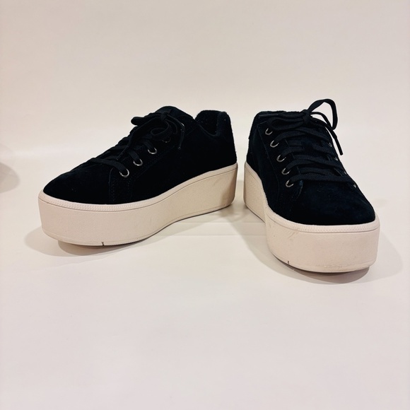 SKECHERS x MARTHA STEWART Black platform sneakers - Picture 10 of 12